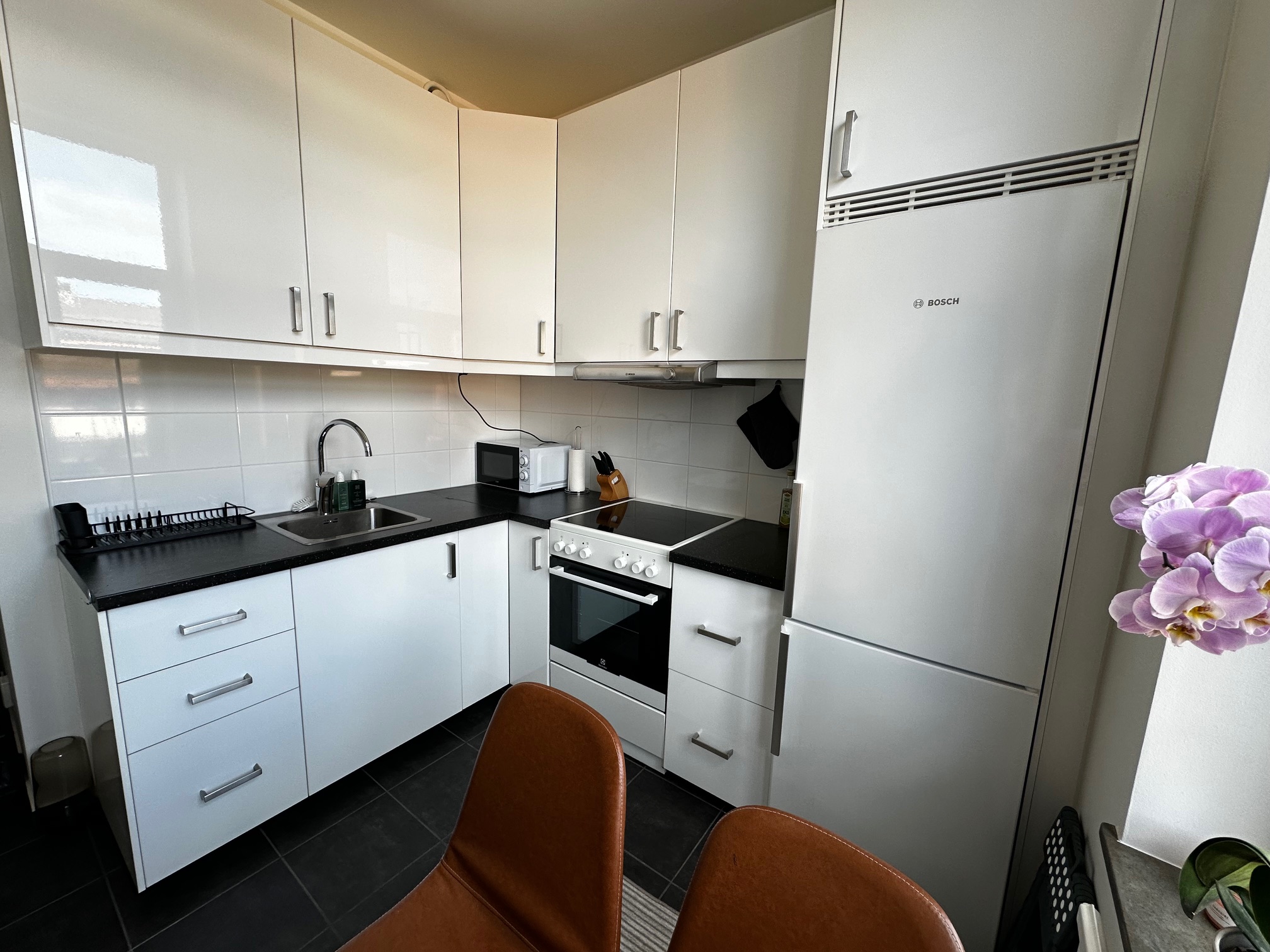 Kök i modern etta på vattugatan 4 i Halmstad