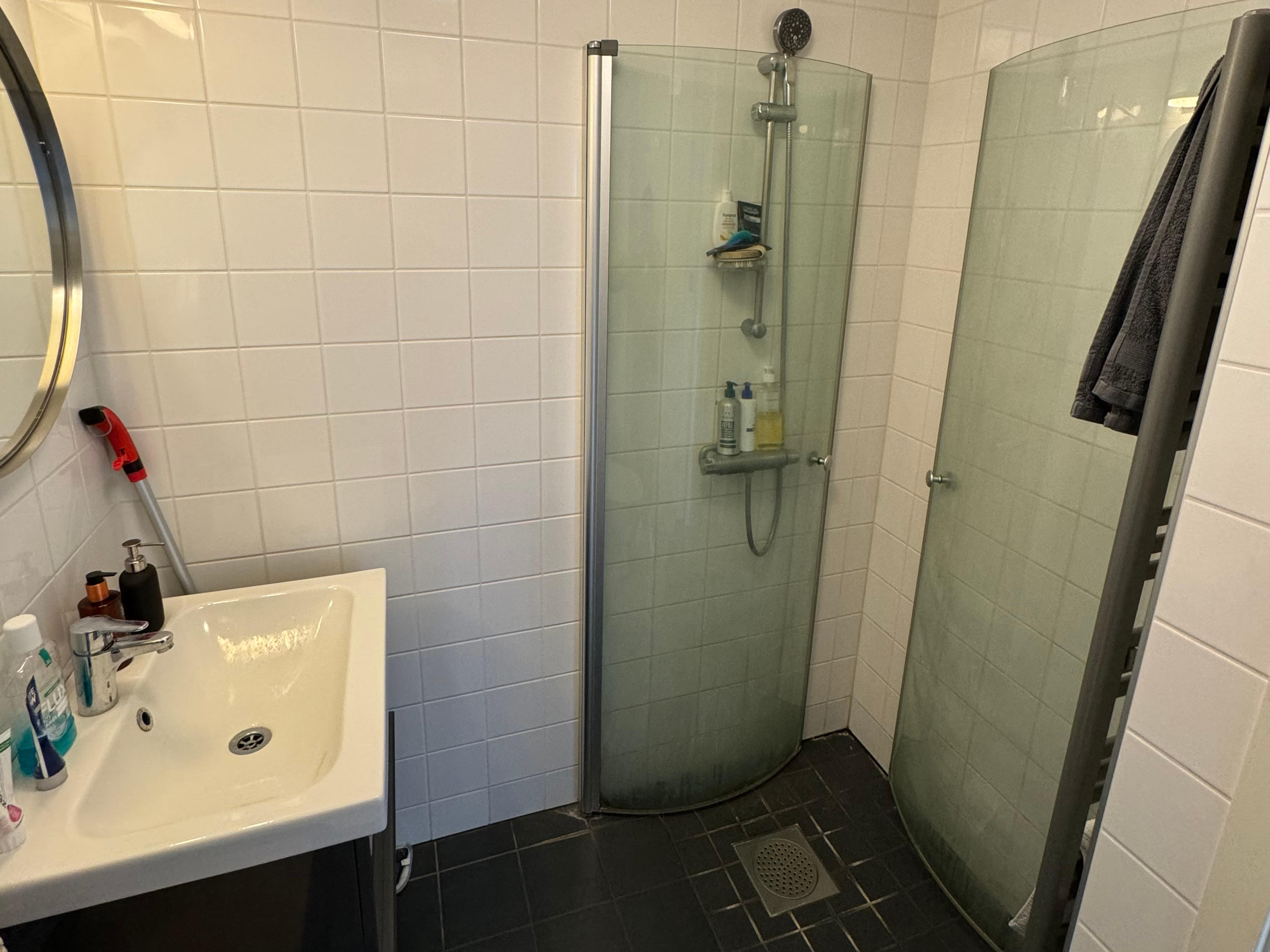 Renoverat badrum i hyreslägenhet 1202 på Vattugatan 4A i Halmstad