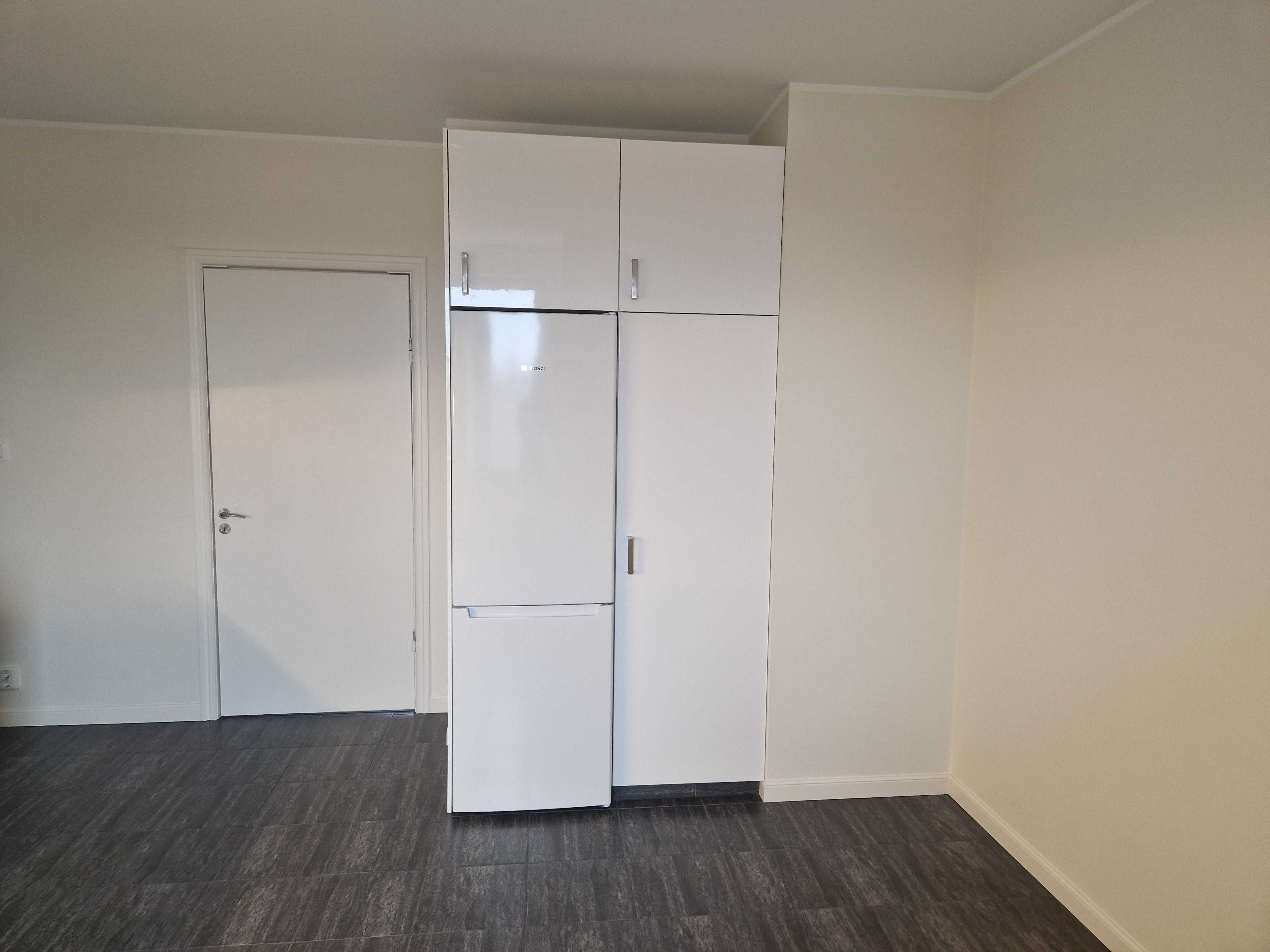 Kyl och frys i modern tvåa på Vattugatan 4 i Halmstad